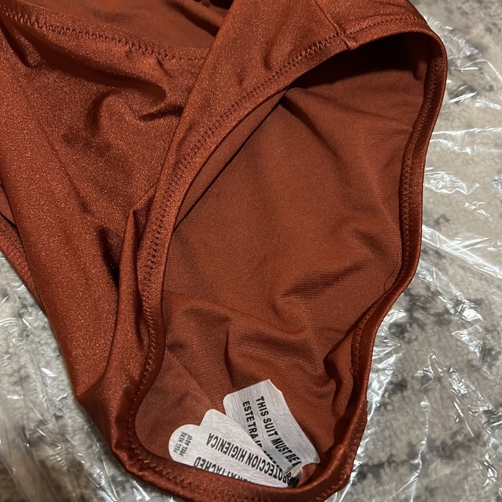 Swimsuit - Picture 3 of 5